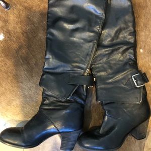 Black healed boots